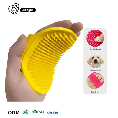 Taşınabilir Sarı Köpek Banyosu Fırçası TPR Banyo ve Fırçası Köpek Bakımı